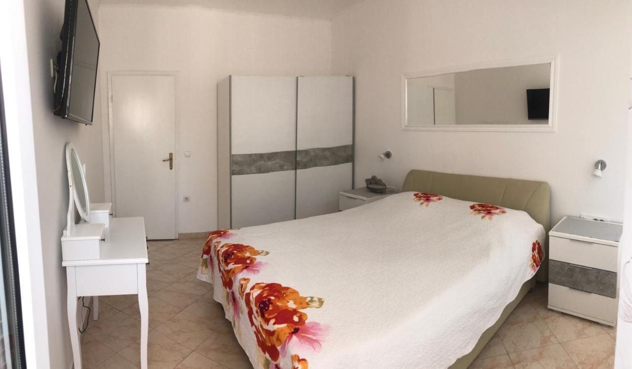 Apartments Ljube Makarska Eksteriør bilde